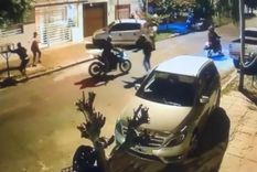 video: motochorros le quisieron robar de a seis y se defendio con gas pimienta video: motochorros le quisieron robar de a seis y se defendio con gas pimienta