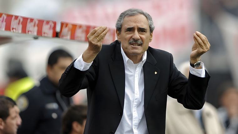 Ángel Cappa recordó el descenso de River y apuntó contra el arbitraje. Foto: Fotobaires