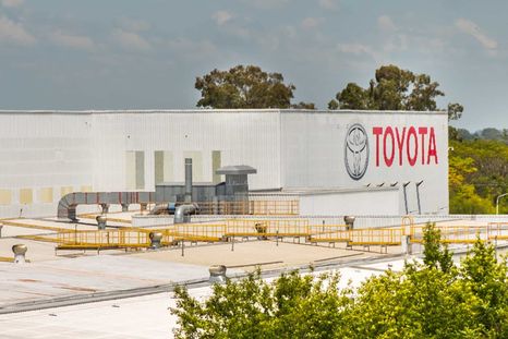 Toyota vuelve a producir Hilux y SW4 Toyota vuelve a producir Hilux y SW4