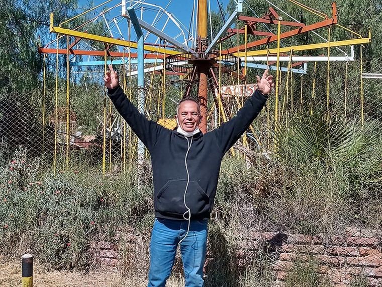 El empresario se ve feliz tras varios meses detenido. Foto: Facebook: Alejandro Cabanillas