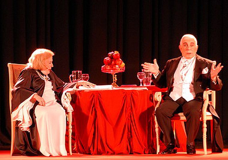 El teatro aplaudió de pie la interpretación de los actores. Foto: Ivana González/MDZ