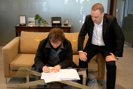 Presidente Javier Milei. Presidente Javier Milei.