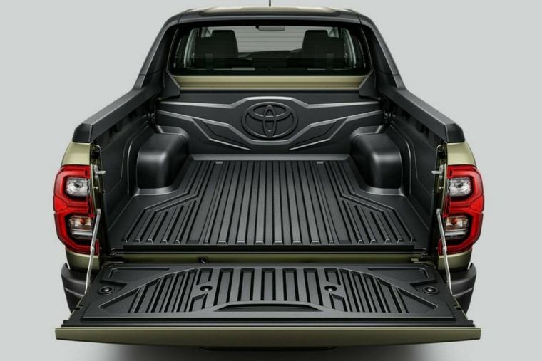 Toyota Hilux Revo Rocco