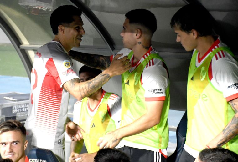 Enzo Pérez y el posteo de su hijo tras el partido ante River Foto: Fotobaires