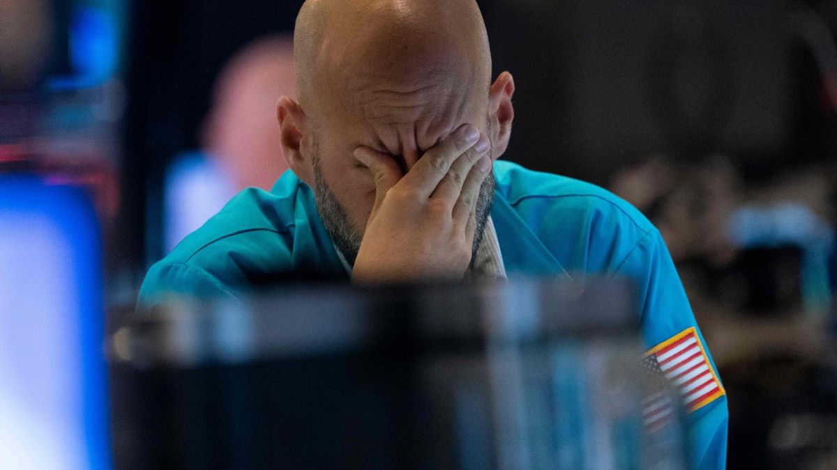 las acciones nacionales que cotizan wall street sufrieron un duro golpe foto noticias argentinas