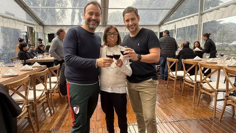 Adrián Pallares y Rodrigo Lussich, ausentes en el programa para acompañar a la familia de Meche. Adrián Pallares y Rodrigo Lussich, ausentes en el programa para acompañar a la familia de Meche.
