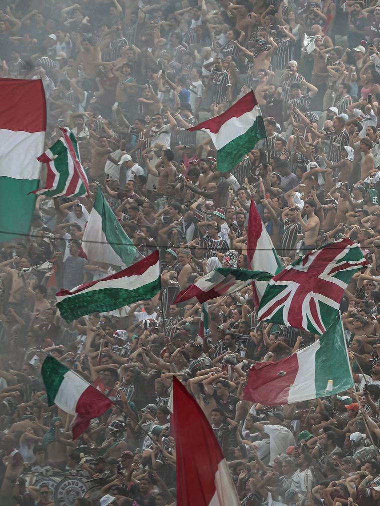 La tradición por arrojar polvo de arroz se mantiene. La tradición por arrojar polvo de arroz se mantiene.