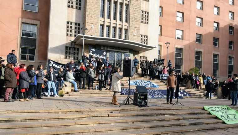 La asamblea de Judiciales de este lunes Foto: Alf Ponce Mercado/MDZ