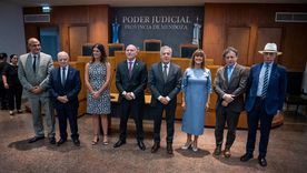 Los ministros de la Suprema Corte de Justicia y el gobernador Alfredo Cornejo. Los ministros de la Suprema Corte de Justicia y el gobernador Alfredo Cornejo.