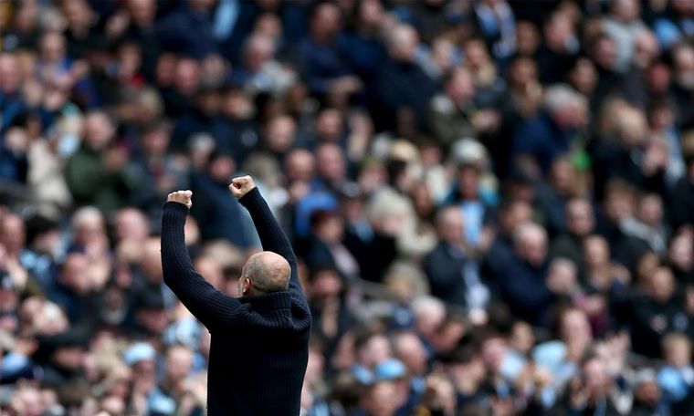 Pep Guardiola celebra el triunfo. Foto: EFE