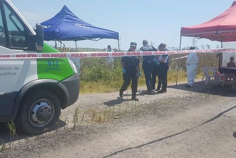 Un hombre decapitado y con una soga cerca fue encontrado en el cruce de dos rutas
