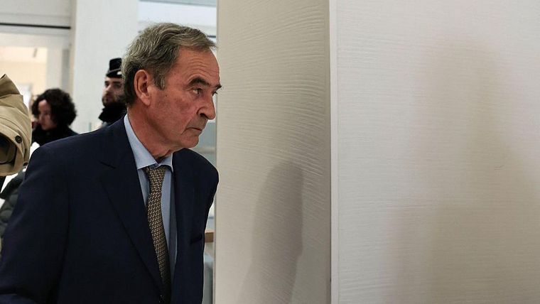 Bruno Lafont, exdirector ejecutivo del grupo cementero Lafarge, en el juzgado de París, 13 de abril de 2026.