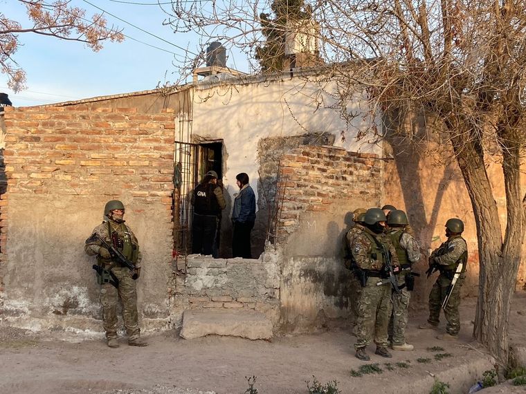 La propiedad de Las Heras rodeada por la fuerza Foto: Municipalidad de Las Heras