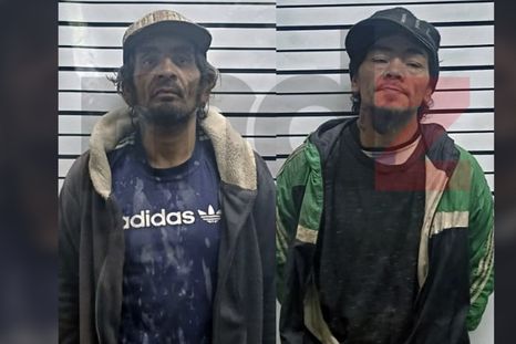 Los dos sospechosos aprehendidos.
