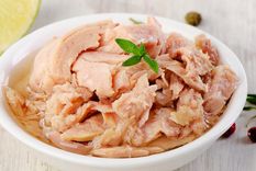 ¿atun al agua o al aceite? te contamos cual es mejor