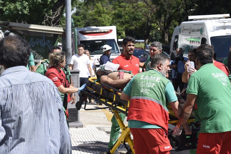 Uno de los trabajadores sufrió quemaduras en las vías aéreas superiores. Foto: Juan Mateo Aberastain / MDZ
