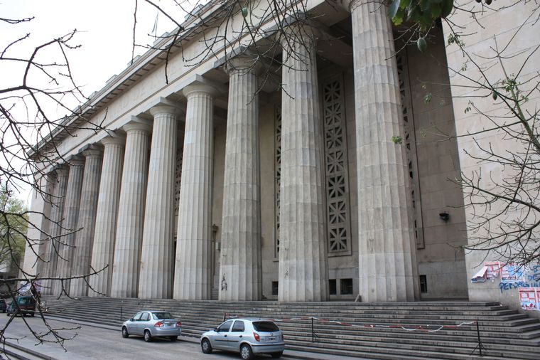 La Facultad de Ingeniería de la UBA.
