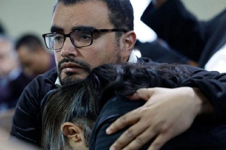 En la ciudad de Baltimore se ha celebrado una vigilia por los desaparecidos en el impacto Foto: BBC