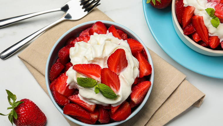 En Argentina, esta receta es típica de la temporada de frutillas. En Argentina, esta receta es típica de la temporada de frutillas.