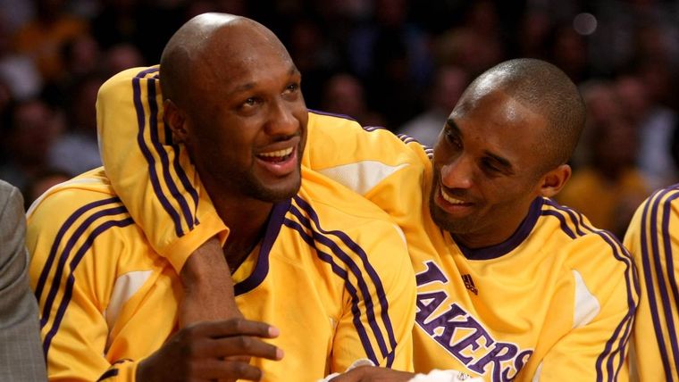 Odom y Bryant forjaron una gran relación en los Lakers, equipo con el que ganaron dos títulos.