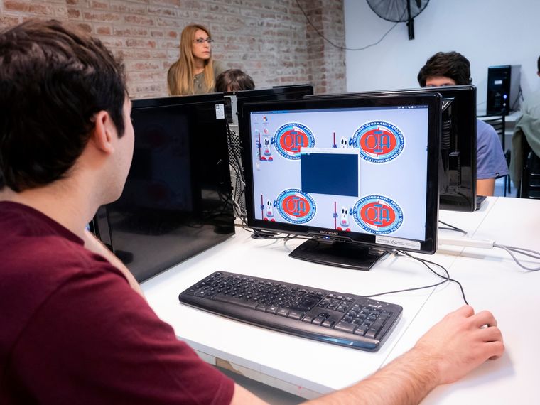 Personas sin trabajo podrán capacitarse gratis en informática