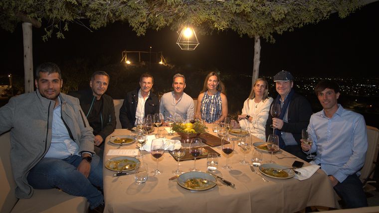 ¿Uno de los tópicos ineludibles? La vista y el paisaje que se disfruta en Mendoza Norte. ¿Uno de los tópicos ineludibles? La vista y el paisaje que se disfruta en Mendoza Norte.