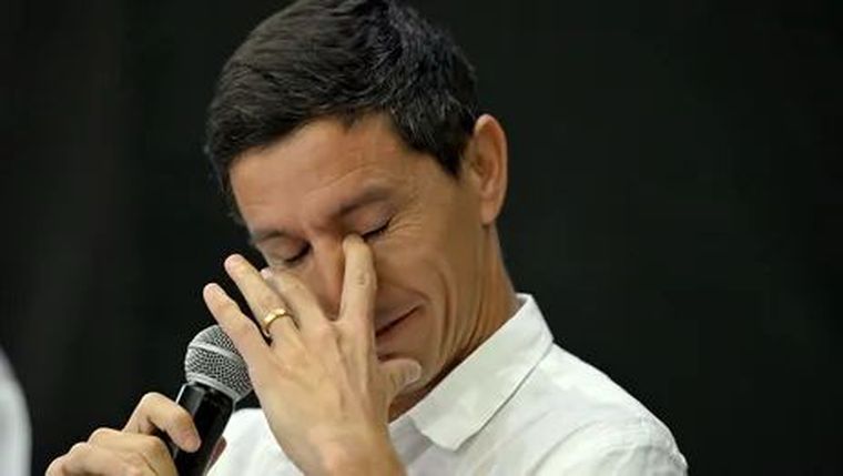 Nacho Fernández no pudo contener las lágrimas en la presentación de su vuelta a Gimnasia.