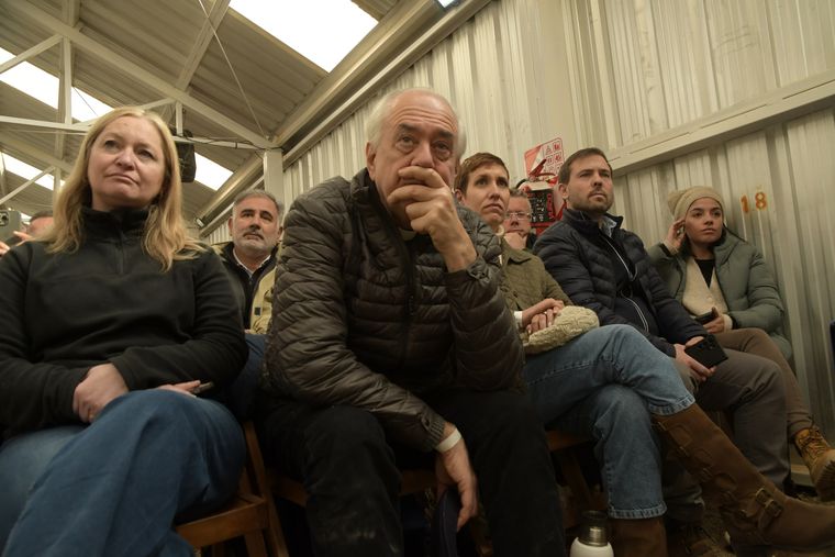 Marcelo De Benedictis, vocero del arzobispado, junto a Hebe Casado, la vicegobernadora. Marcelo De Benedictis, vocero del arzobispado, junto a Hebe Casado, la vicegobernadora.