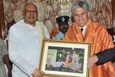 en el tour de gobernantes a la india, le toco a san luis