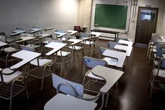 En Argentina se pierde al menos un mes de clases al año por múltiples factores: ausentismo de estudiantes y docentes, paros, problemas de infraestructura y condiciones climáticas.