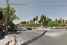 La mujer fue atropellada frente a la plaza de Godoy Cruz La mujer fue atropellada frente a la plaza de Godoy Cruz