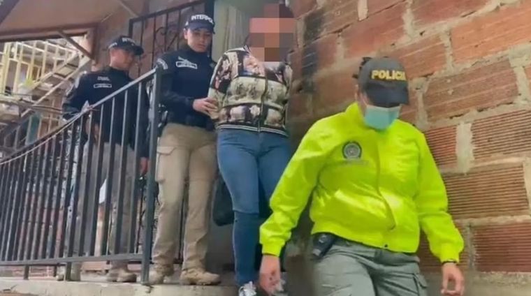 Una de las mujeres detenidas Foto: Alcaldía de Medellín