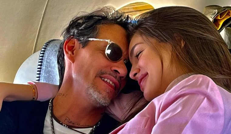 Marc Anthony y Nadia Ferreira presentan a su hijo por primera vez en las redes sociales. Foto: Instagram @marcanthony