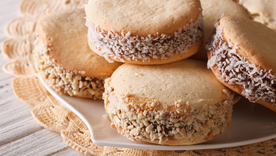 Deliciosos alfajores de maicena: ingredientes y preparación Foto: Shutterstock Deliciosos alfajores de maicena: ingredientes y preparación Foto: Shutterstock