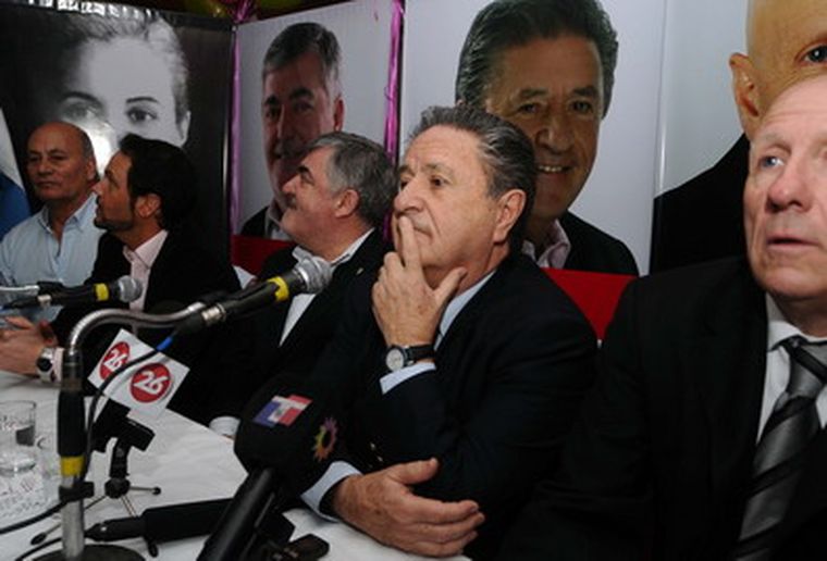 Duhalde hace campaña en Mendoza. Foto: Alf Ponce /MDZ