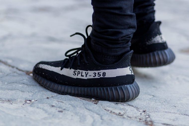 Zapatillas Yeezy, las más caras del mundo. Foto: NY Daily News