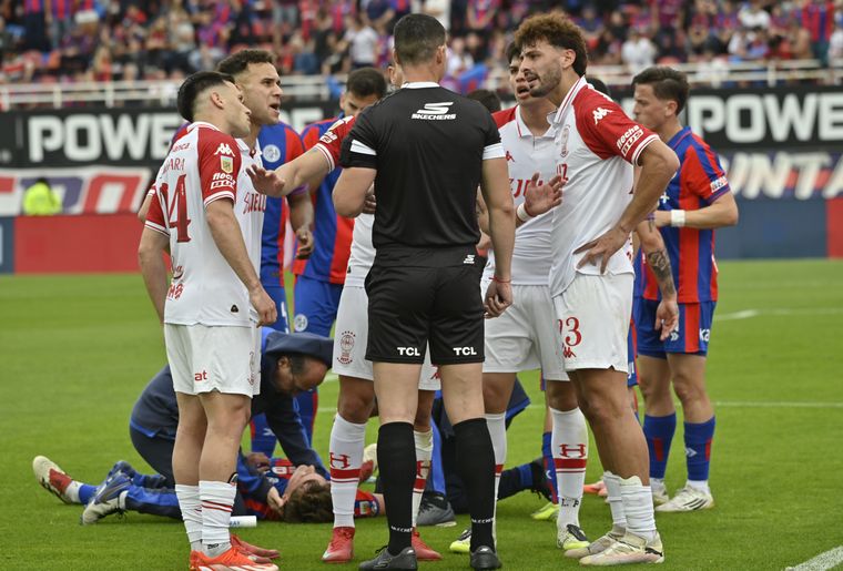 Las redes reaccionaron al flojo clásico entre San Lorenzo y Huracán.