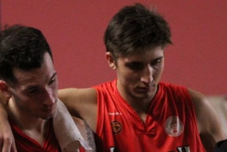 Huracán Las Heras intentará dar un nuevo paso en busca del ascenso en la Liga Federal de básquet. Huracán Las Heras intentará dar un nuevo paso en busca del ascenso en la Liga Federal de básquet.