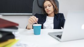 Lejos de etiquetas o diagnósticos rápidos, el desafío es construir una mirada más responsable sobre el bienestar emocional. Lejos de etiquetas o diagnósticos rápidos, el desafío es construir una mirada más responsable sobre el bienestar emocional.