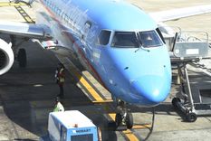 Demoras y cancelaciones en Aeroparque por problemas en la pista