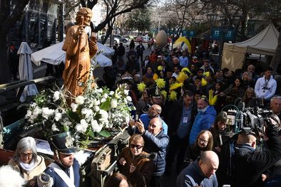 MDZol | El festejo del Santo Patrono Santiago estuvo colmado de turistas y mendocinos, que disfrutaban de las distintas actividades Foto: ALF PONCE MERCADO / MDZ