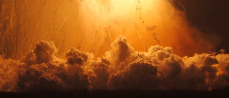 El momento de la explosión del cohete de la compañía de Elon Musk.