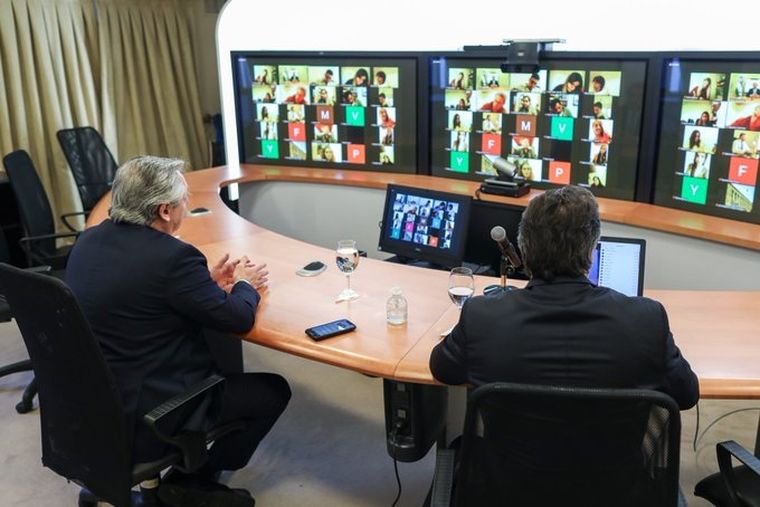 La videoconferencia con alumnos que protagonizó el Presidente. Foto: Twitter de Alberto Fernández