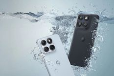 El nuevo teléfono Motorola de gama media-alta combina líneas estéticas delgadas con un hardware de última generación.