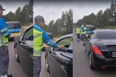 Un automovilista fue sancionado por la ANSV tras circular por la banquina en la Ruta Nacional 2. Foto: ANSV