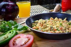 Huevos a la mexicana Una receta simple y deliciosa para hacer en minutos. Foto: Shutterstock