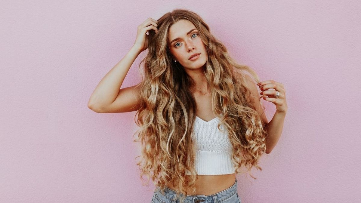 Tu cabello se cae y se rompe porque le faltan estos cinco nutrientes