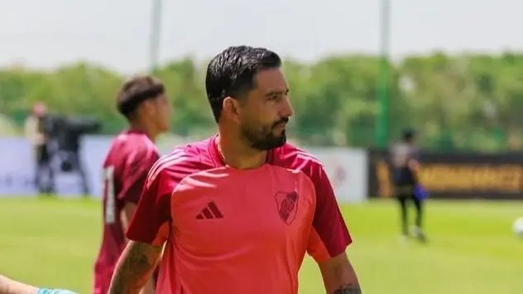 Jonathan La Rosa es hermano de Geraldine La Rosa, la esposa de Marcelo Gallardo. Jonathan La Rosa es hermano de Geraldine La Rosa, la esposa de Marcelo Gallardo. 