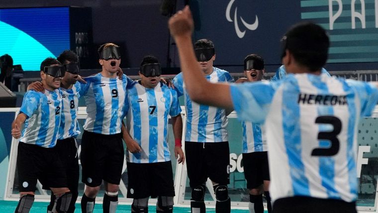 Los Murciélagos buscan su primer oro olímpico. Foto: Redes Sociales