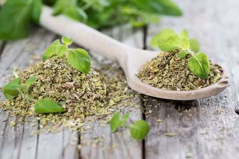ORÉGANO El orégano es una de las especias más populares a la hora de condimentar las comidas Foto: SHUTTERSTOCK